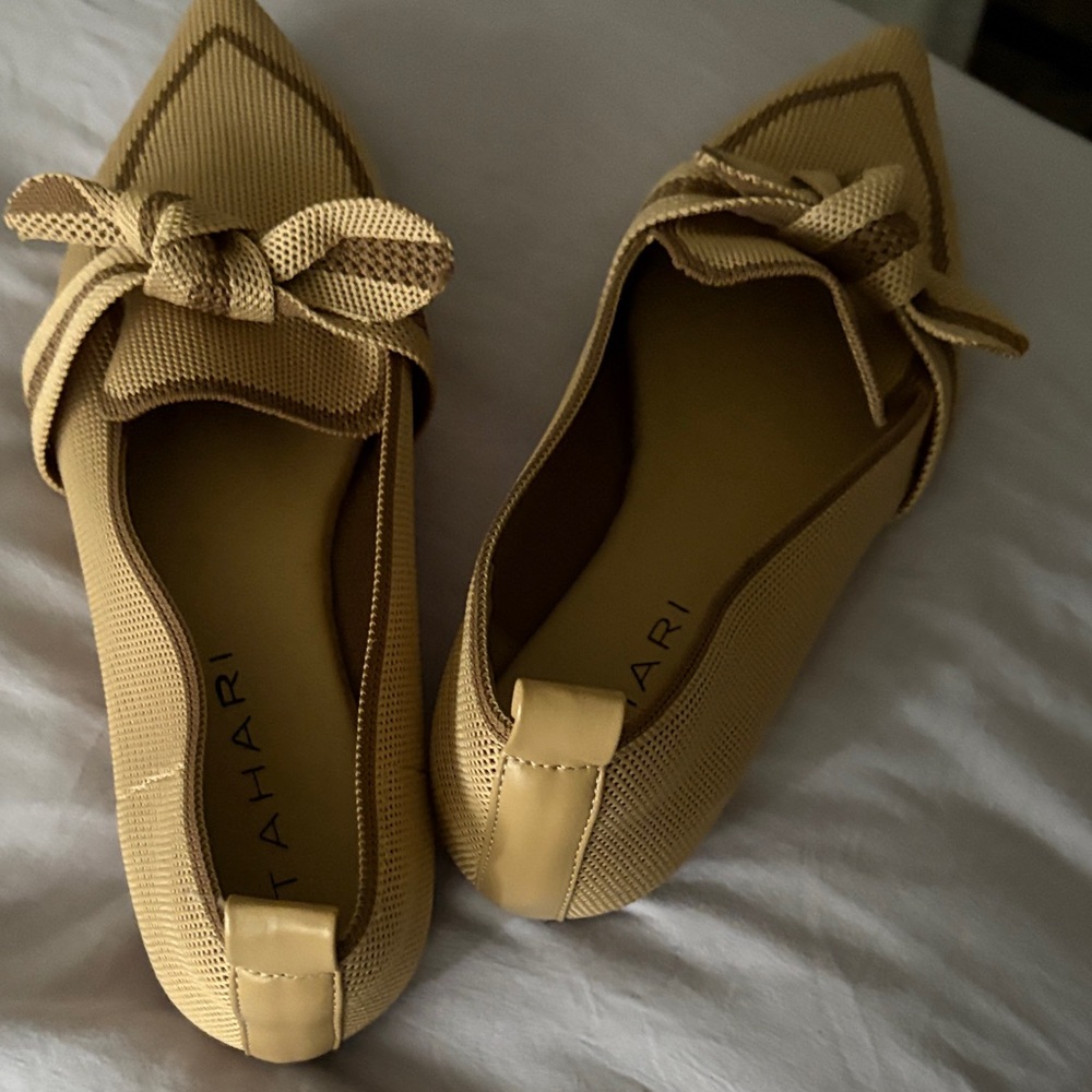 Tahari Women's Pointed-Toe Bow Flats in Mustard Yellow